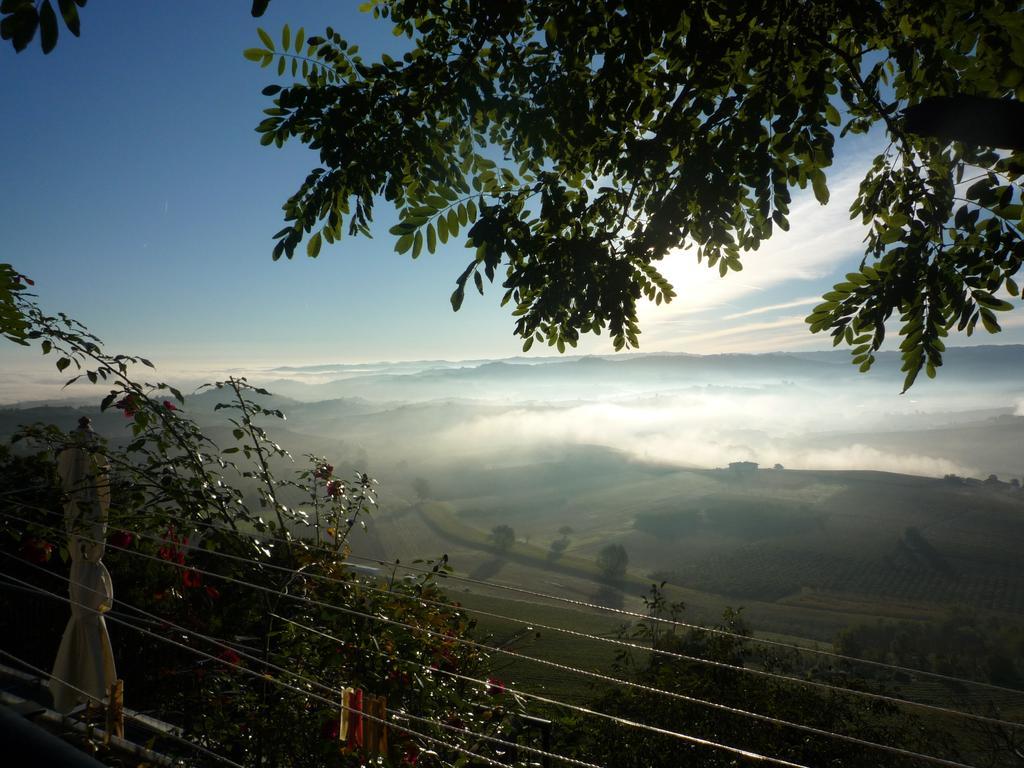 La Vigna Del Parroco Apartamento Verduno Quarto foto